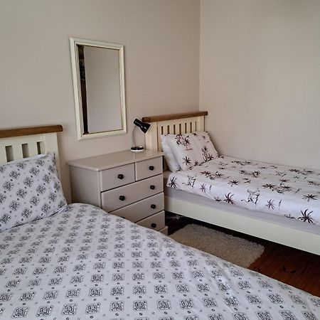 Apartamento Bearstone House Loughrea Exterior foto