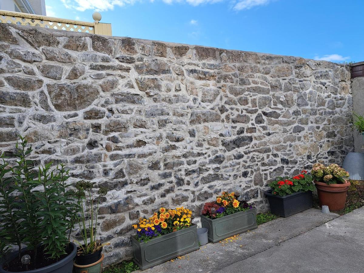 Apartamento Bearstone House Loughrea Exterior foto